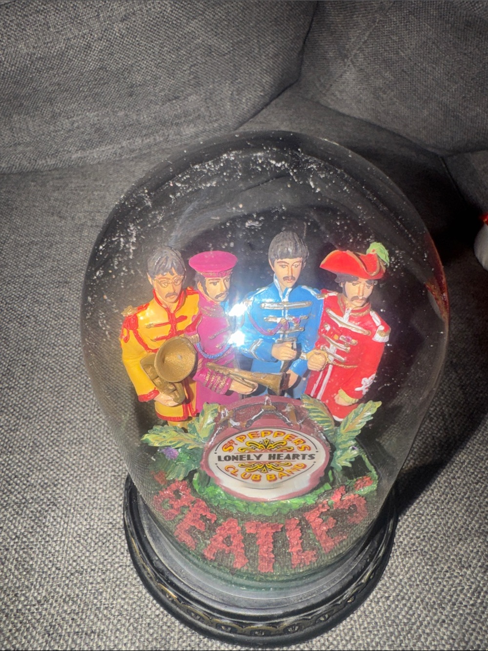 Vintage 1993 The Franklin Mint Beatles Sgt. Pepper Music Box / Dome - Picture 3 of 11